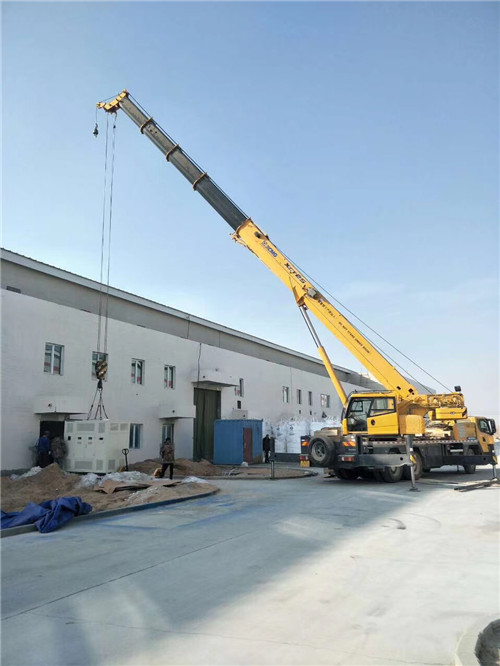 吴忠市“超载就喊停”—— 吊车的 “重量保镖” 技术